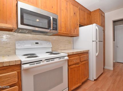 8700 Aquifer Way, Reno, NV 89506 Photo