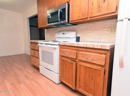 8700 Aquifer Way, Reno, NV 89506 Photo