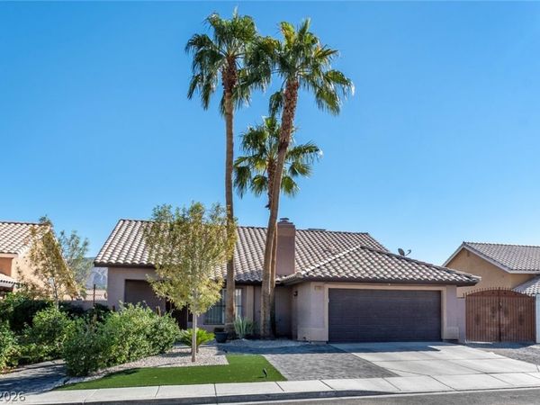 1140 Carefree Peak Court , Las Vegas, NV 89110