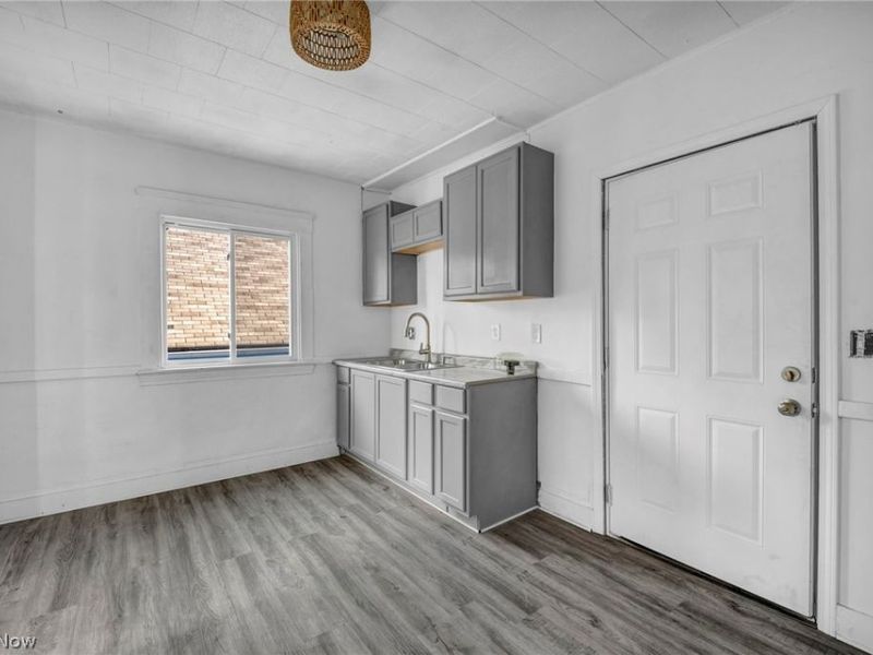 1068 E 68th Street, Cleveland, OH 44103 Photo 17