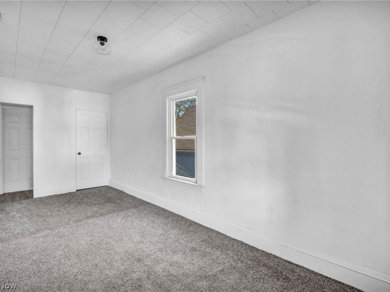 1068 E 68th Street, Cleveland, OH 44103 Photo 19