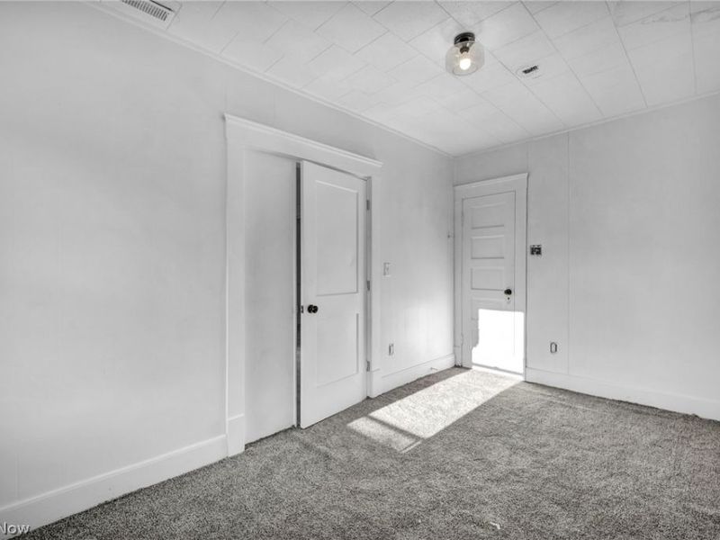 1068 E 68th Street, Cleveland, OH 44103 Photo 24