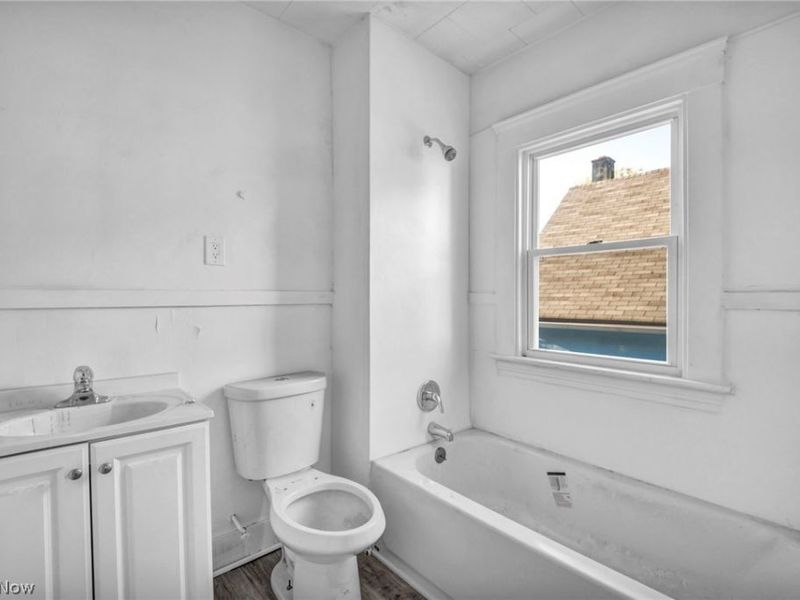 1068 E 68th Street, Cleveland, OH 44103 Photo 30