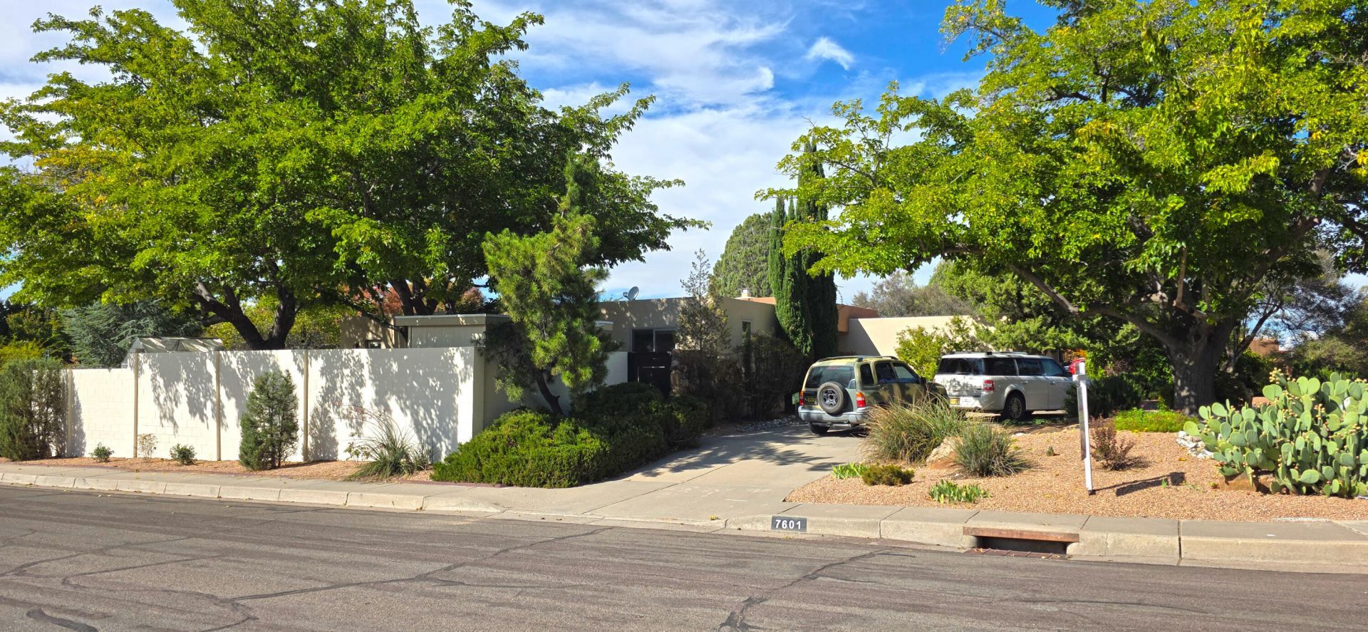 7601 Hendrix Road Ne, Albuquerque, NM 87110 Main Photo
