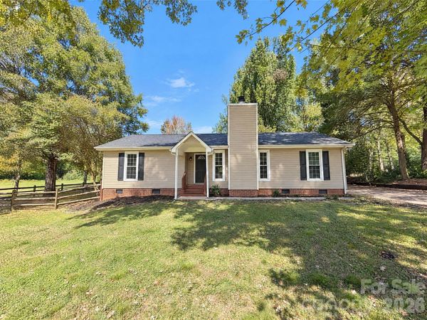 319 Neighbors Drive , Midland, NC 28107