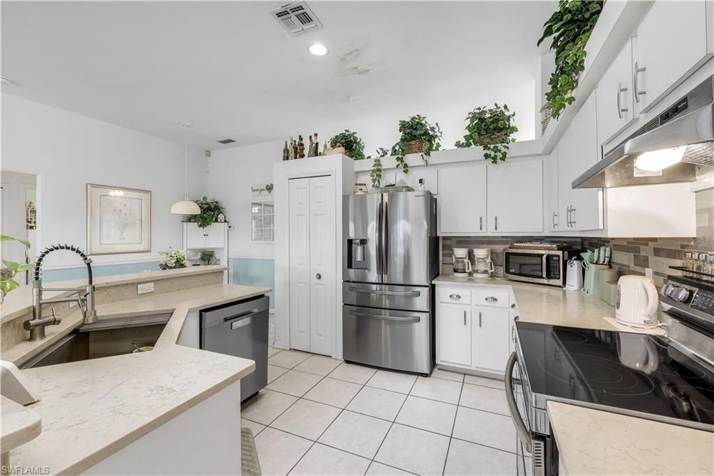 305 SE 31st St, Cape Coral, FL 33904 Photo