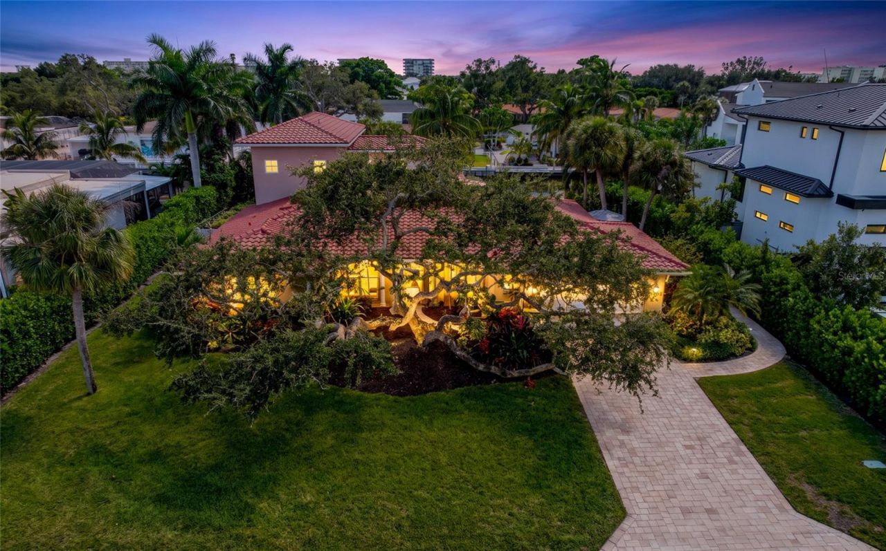 5376 Shadow Lawn Drive, Sarasota, FL 34242 Photo