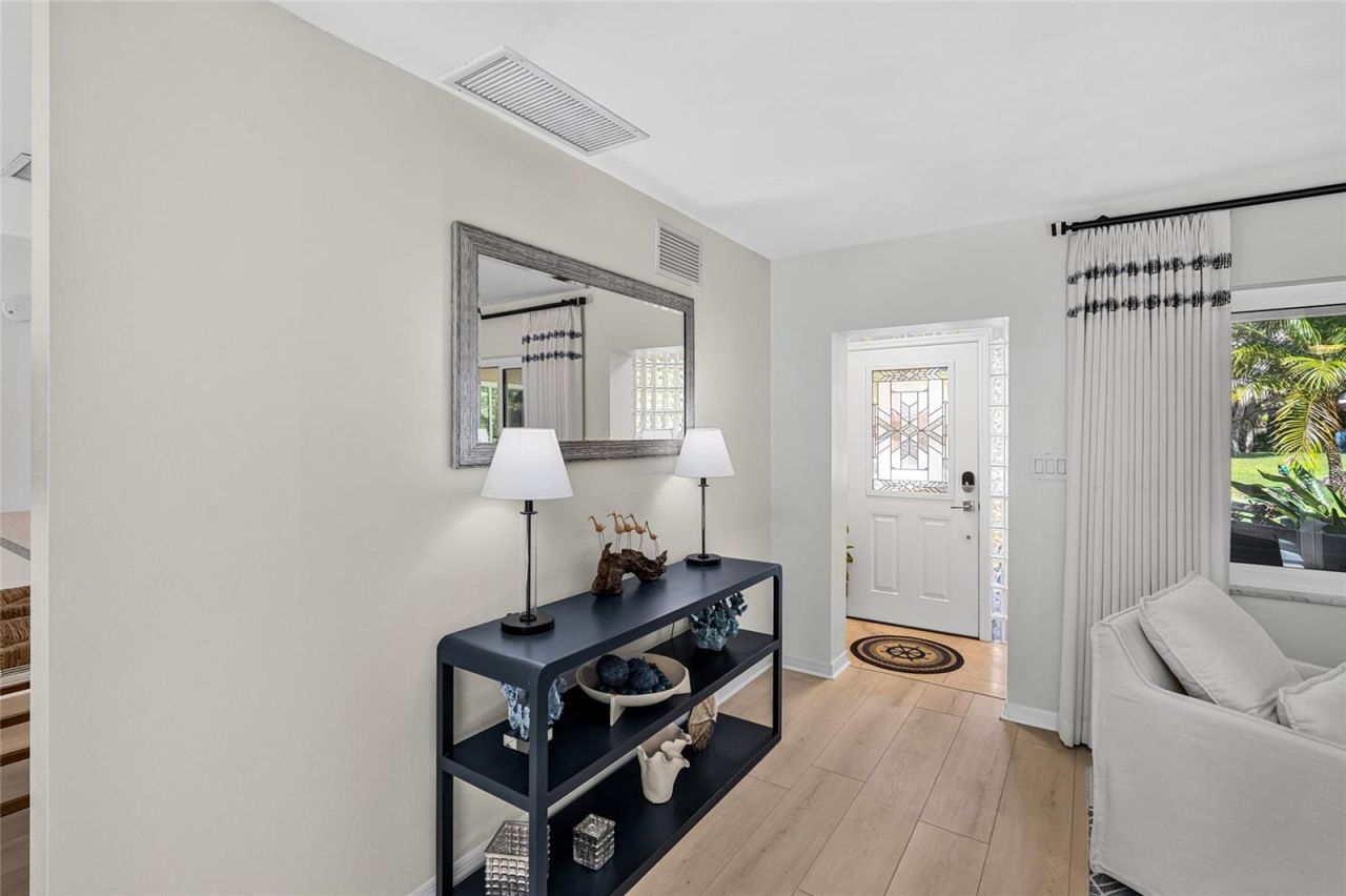 5376 Shadow Lawn Drive, Sarasota, FL 34242 Photo