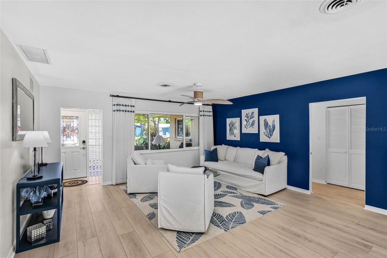 5376 Shadow Lawn Drive, Sarasota, FL 34242 Photo