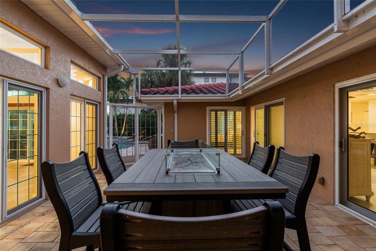 5376 Shadow Lawn Drive, Sarasota, FL 34242 Photo