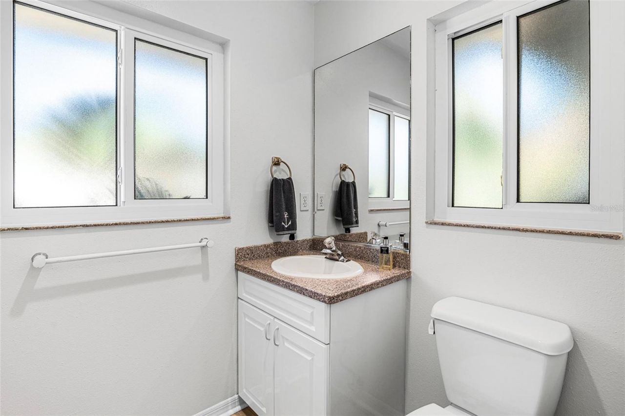 5376 Shadow Lawn Drive, Sarasota, FL 34242 Photo