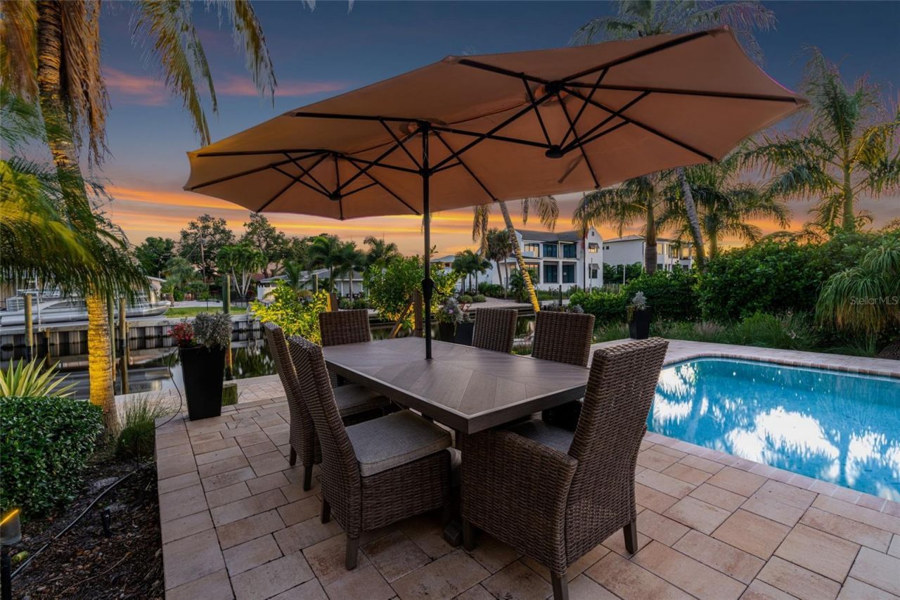 5376 Shadow Lawn Drive, Sarasota, FL 34242 Photo