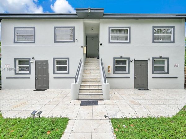 414 NW 53rd St , Miami, FL 33127
