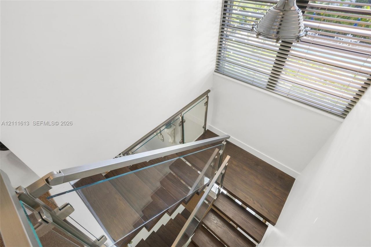201 E Enid Dr , Unit 31, Key Biscayne, FL 33149 Photo