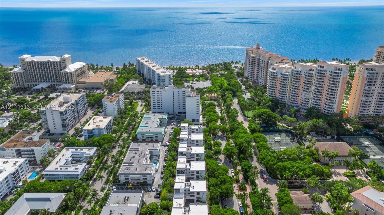201 E Enid Dr , Unit 31, Key Biscayne, FL 33149 Photo