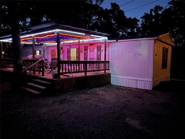 512 Mill Creek Resort Road, Unit 8, Pottsboro, TX 75076