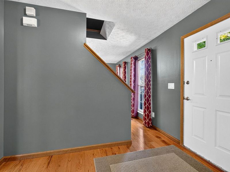 1537 Weiskopf Drive, Columbus, OH 43228 Photo 10