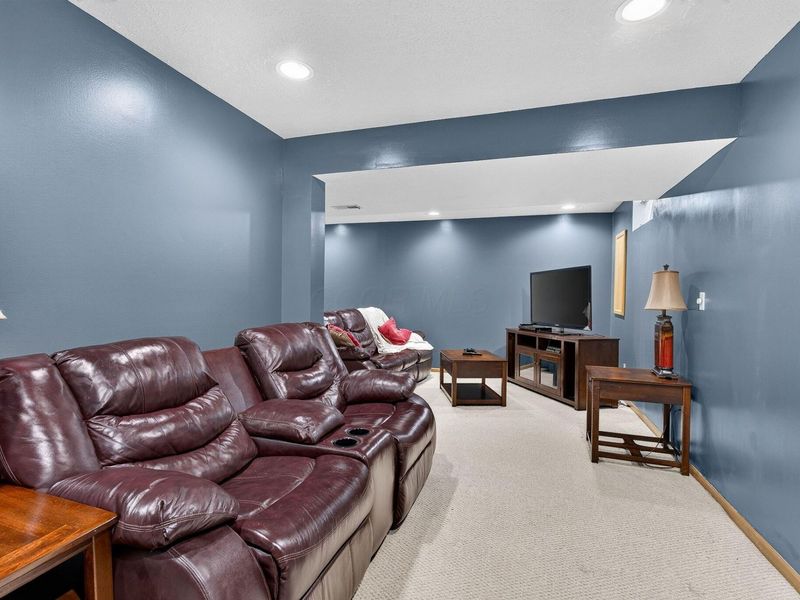 1537 Weiskopf Drive, Columbus, OH 43228 Photo 45