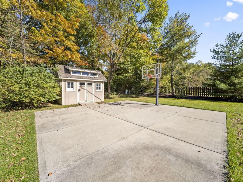 272 Crossing Creek N, Columbus, OH 43230 Photo 59
