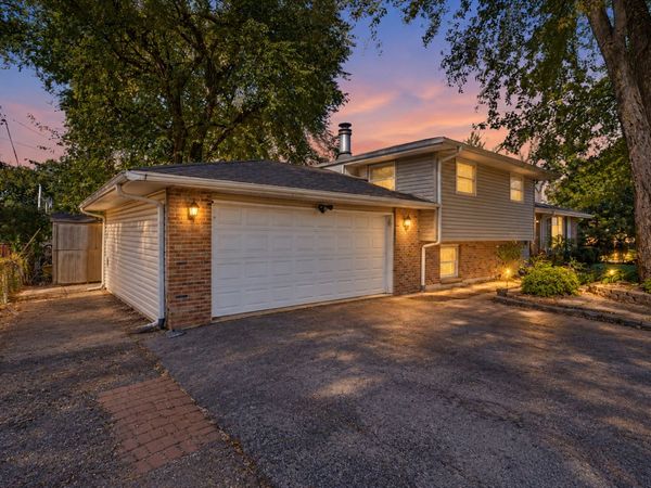 420 E Blair Street, West Chicago, IL 60185