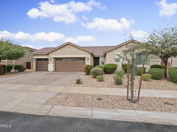 19000 W Mercer Lane, Surprise, AZ 85388