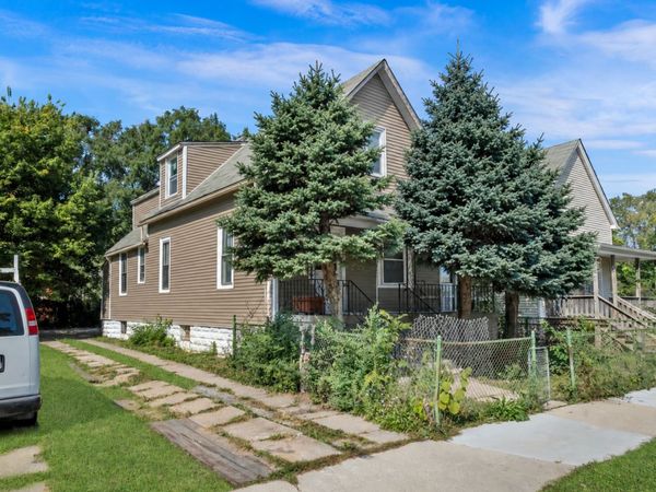 11548 S State Street , Chicago, IL 60628