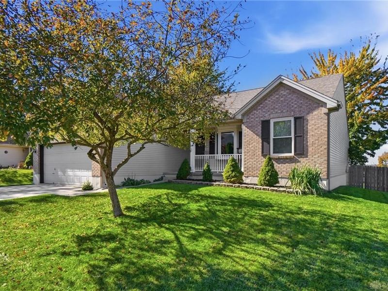 2367 Spyglass Court, Fairborn, OH 45324 Photo 2