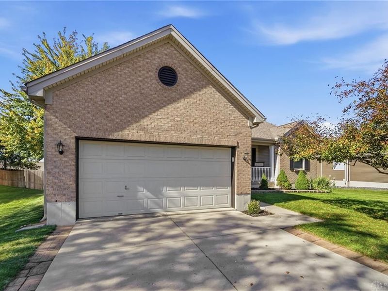 2367 Spyglass Court, Fairborn, OH 45324 Photo 3