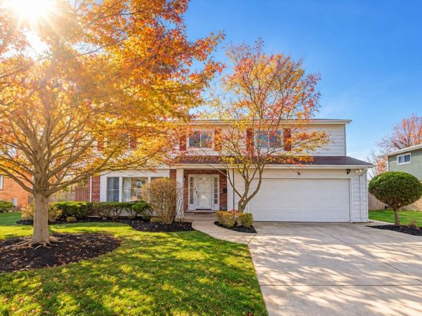 31 Mulberry East Road, Deerfield, IL 60015