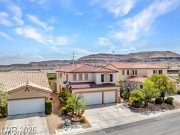 10143 Canyon Hills Avenue, Las Vegas, NV 89148
