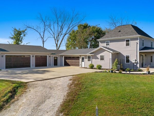 731 W SPRING Street, Princeville, IL 61559