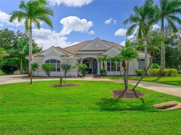 6195 9TH AVENUE CIRCLE NE, BRADENTON, FL 34212