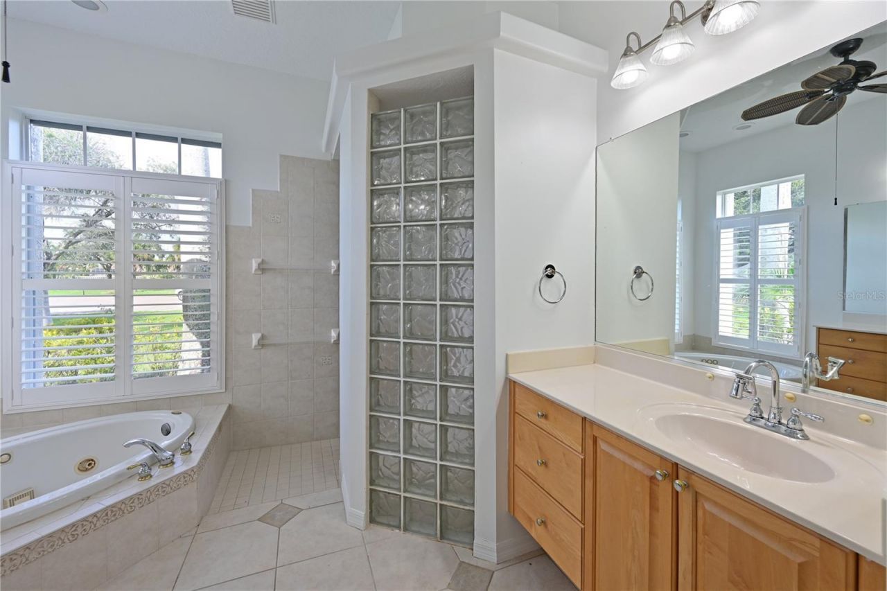6195 9th Avenue Circle Ne, Bradenton, FL 34212 Photo