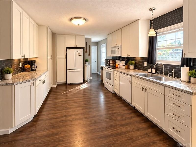 215 Miller Avenue, Eaton, OH 45320 Photo 6