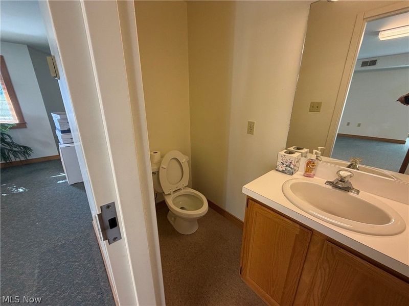 631 W Exchange Street, Akron, OH 44302 Photo 17
