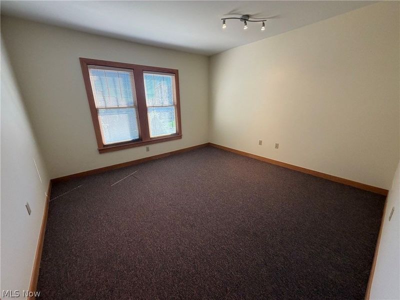 631 W Exchange Street, Akron, OH 44302 Photo 5