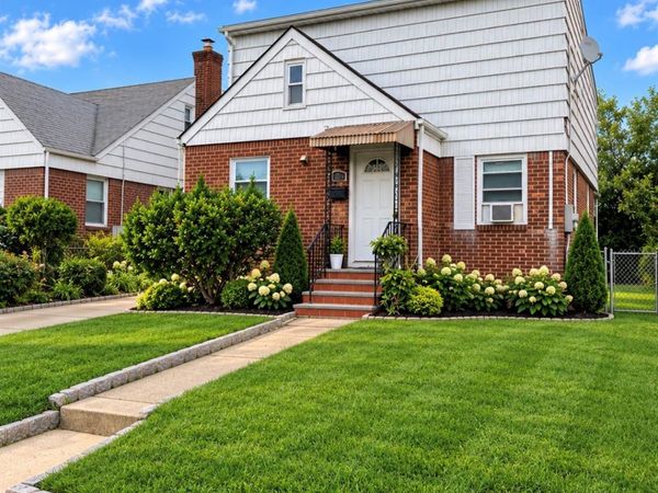 116-23 237th Street , Elmont, NY 11003