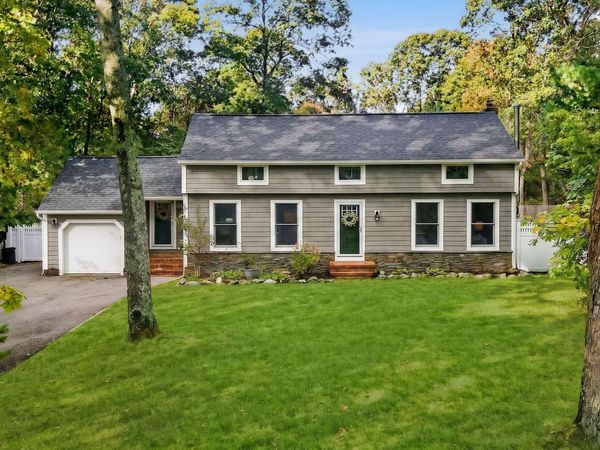 85 Shannon Boulevard , Yaphank, NY 11980
