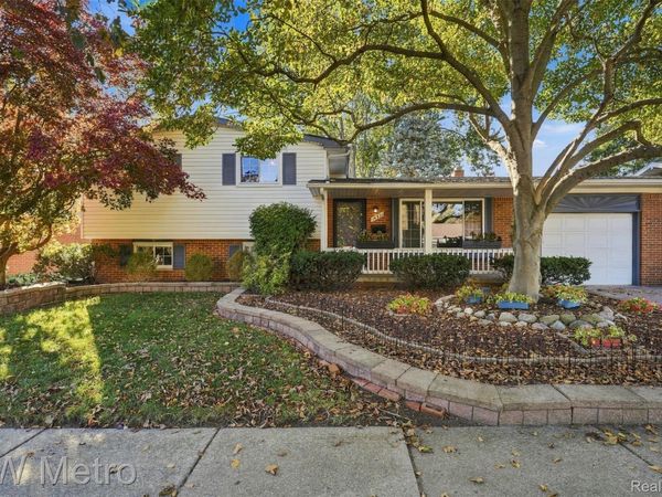 14571 Park Street , Livonia, Mi 48154