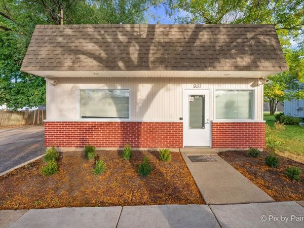957 N Liberty Street , Elgin, IL 60120