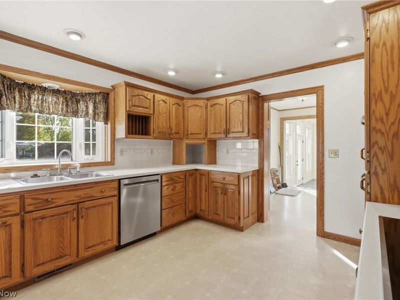 492 S River Street, Newcomerstown, OH 43832 Photo 11