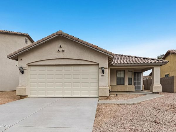 4924 W GLASS Lane, Laveen, AZ 85339