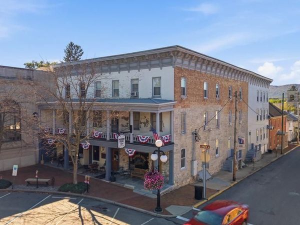 2 S MAIN STREET, MERCERSBURG, PA 17236