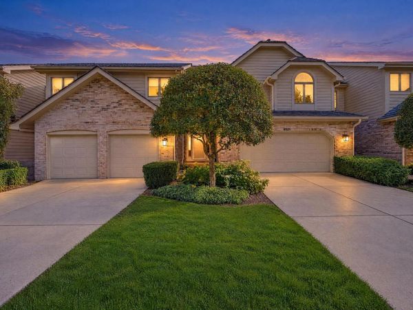 8521 Thistlewood Court , Darien, IL 60561