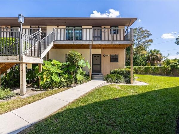 5290 Treetops DR, Unit I201, NAPLES, FL 34113