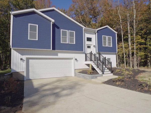 304 Mimz, Bangor, MI 49013