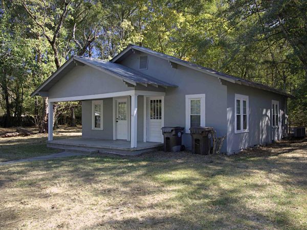134 Shelby St., Hattiesburg, MS 39401