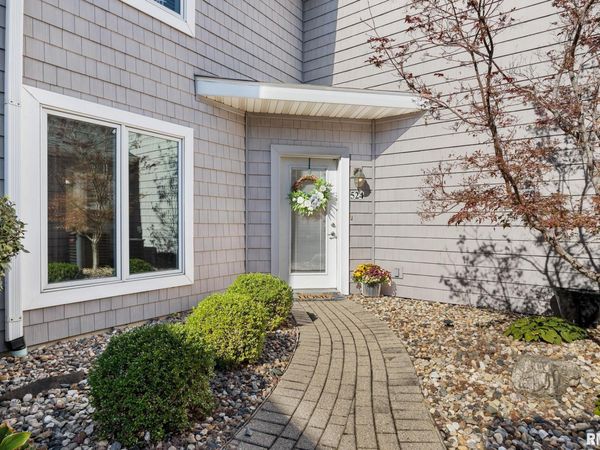 524 HARBOR POINTE Drive, Unit 524, East Peoria, IL 61611