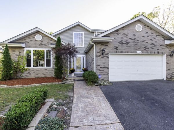 Lindenhurst, IL 60046