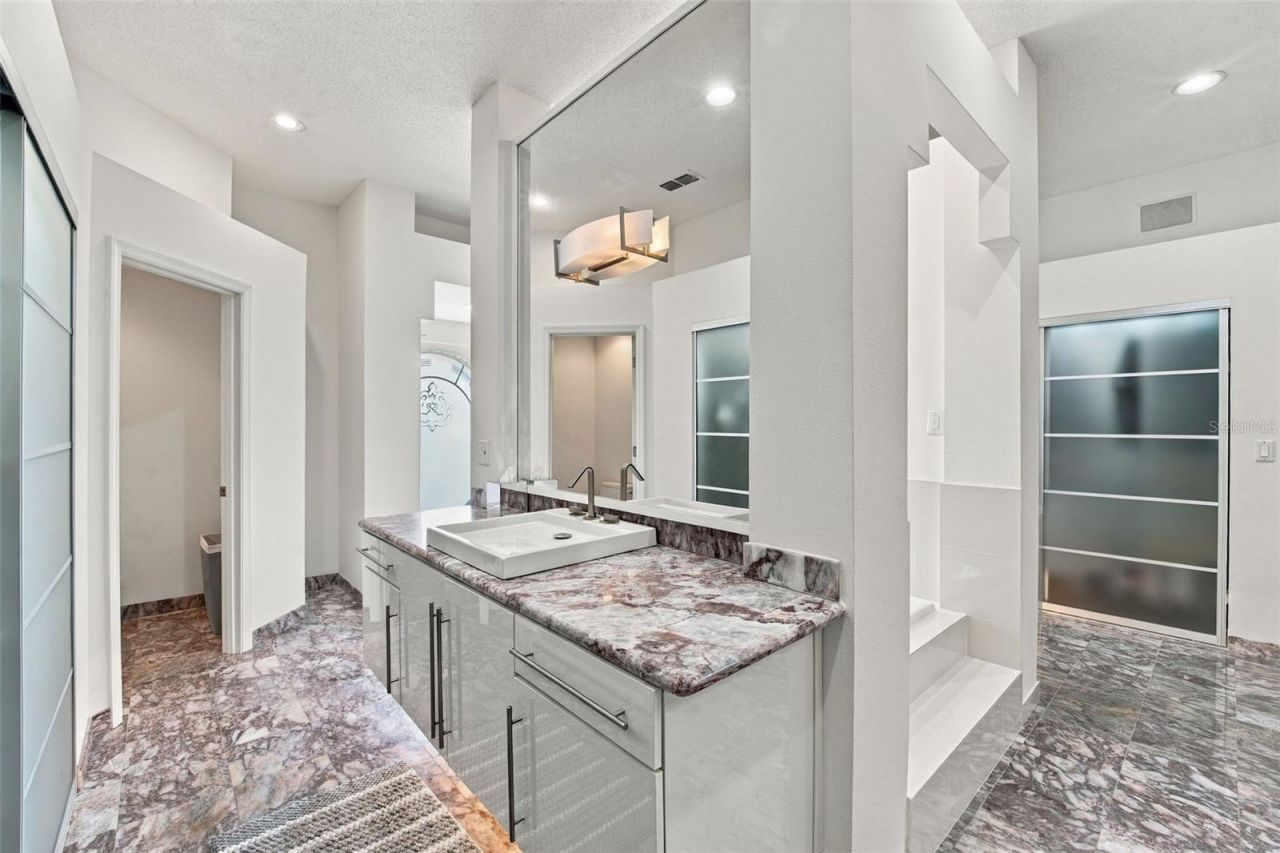 2586 E Spruce Creek Boulevard, Port Orange, FL 32128 Photo